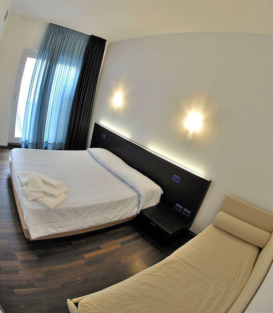 Hotel&Residence Medi Garden Alba Adriatica Esterno foto